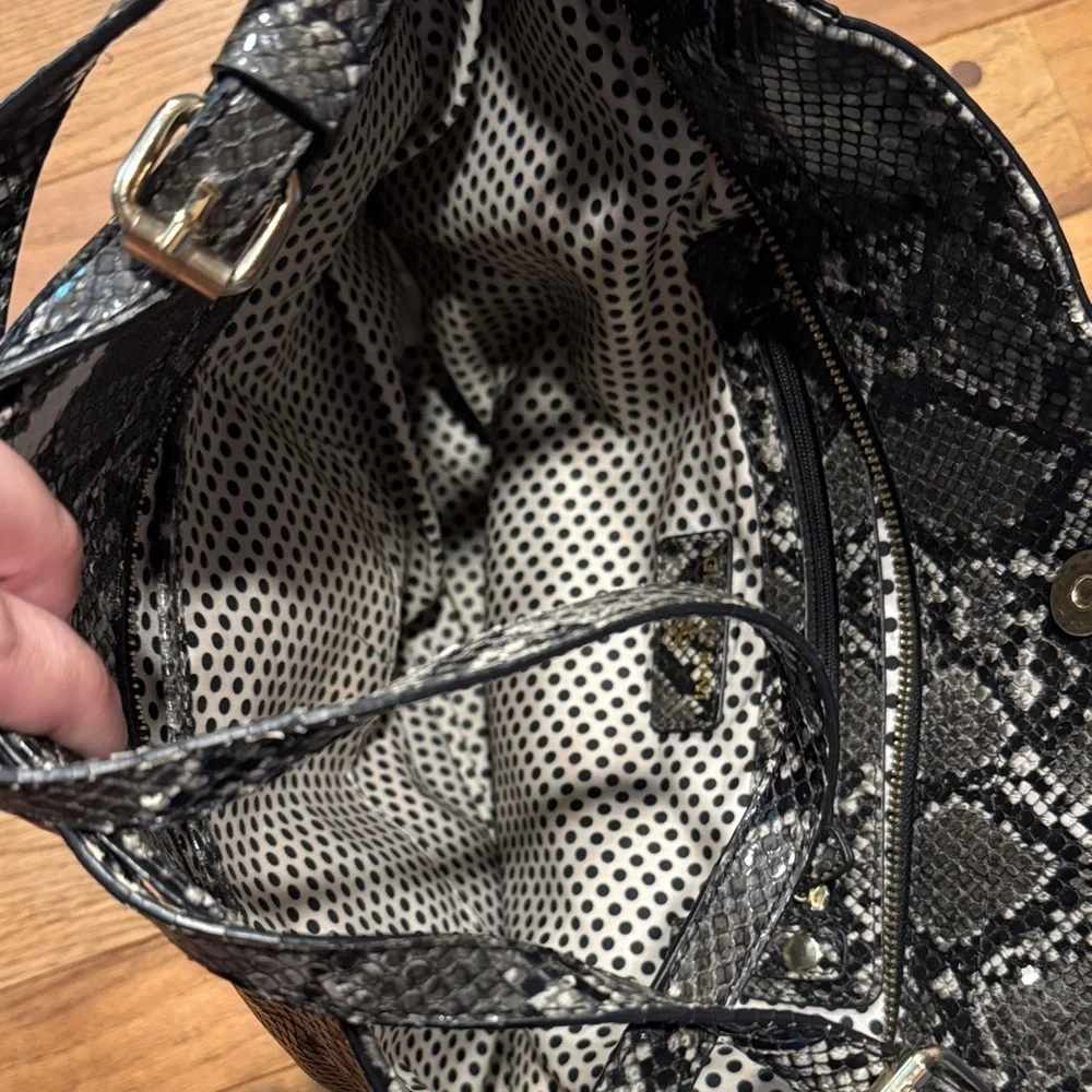 Gianni Bini Monochrome Snakeskin Shoulder Bag